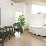 Luxury Retreat With Pool - By Traum *