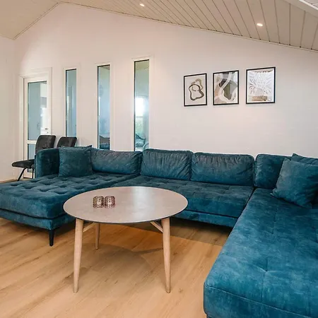 Luxury Retreat With Pool Sønderby