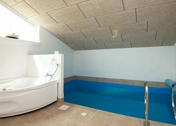 Luxury Retreat With Pool - By Traum Dom wakacyjny *